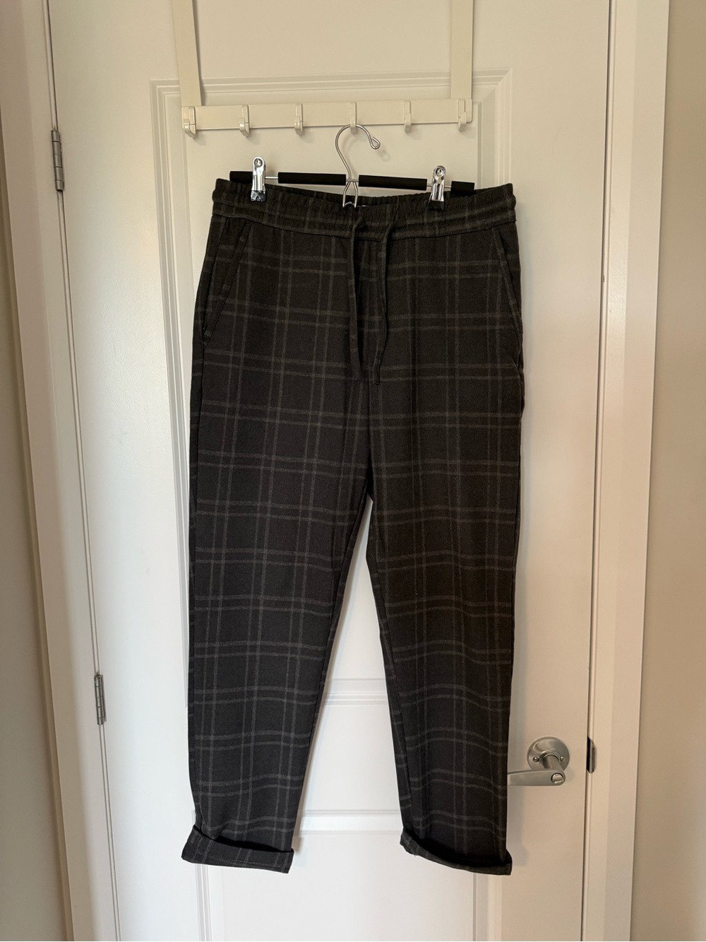 Zara Men's Black Plaid Jogger Pants